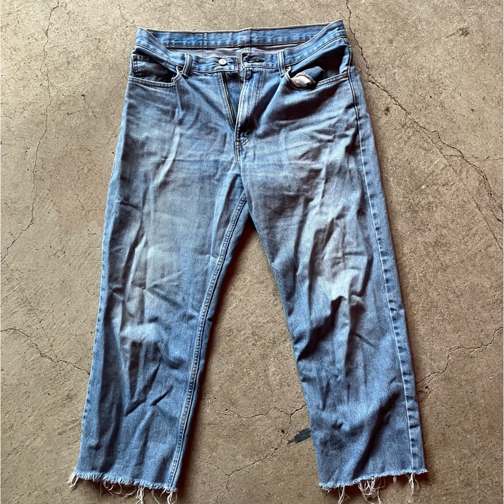 Levi’s Frayed 550 Denim Jeans- 34x30